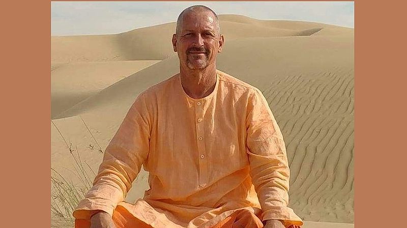 Swami Bodhichitananda in a desert